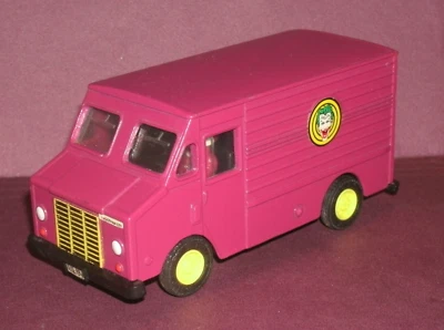 1/48 Scale 1960's Chevy Step Van P10 Diecast Joker Van (4.5") Ertl 2494 Pink - Image 1 of 4