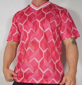 MEN'S SOCCER SHORT SLEEVE PINK SHIRT ADULT MEDIUM - Picture 1 of 2