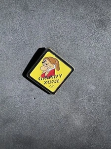 Grumpy Zone Warning Sign 2005 Snow White Disney Pin 40941 - Picture 1 of 3
