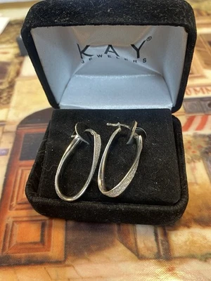 Pendientes de aro ovalados retorcidos de plata 925 Italia Kay Jewelers brillo texturizado nuevos Foto 1 de 4