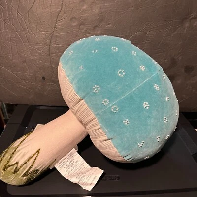 Almohada de felpa John Derian Target con cuentas azul champiñón 17"x14" etiquetas nuevas Foto 1 de 4