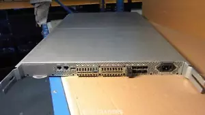 HP AM868A StorageWorks 8/24 24 Port 8Gb SAN Fabric Switch INCLUDING 18X SFPS - Bild 1 von 3