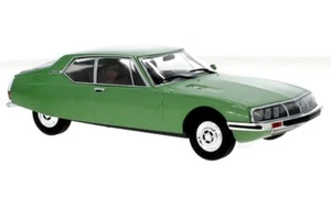 CITROEN SM - 1970 - greenmetallic - WhiteBox 1:24 - Bild 1 von 6