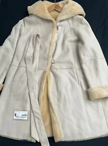 Abrigo con Capucha Ben Kahn Mujer Teñido 35" Largo Cordero de Oveja Español con Cinturón Talla L - Imagen 1 de 6