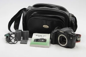 Canon EOS 30D 8.2MP Digital DSLR camera Body *TESTED* W (2) Batteries / Bag + - Picture 1 of 8
