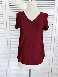 Top rosso scuro senza confini taglia grande - Foto 1 di 10