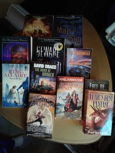 Fantasy Books LOT of 11 Very Good to like New - Picture 1 of 3