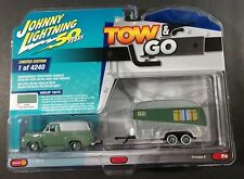 Johnny Lightning Tow & Go Ver B 1955 Ford Panel Delivery Travel Trailer Camper
