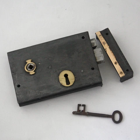 RH Mid Victorian Antique Iron Rim Lock Cover