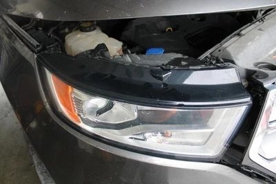 Conjunto de faros derechos para pasajeros Ford Edge 2017 - pestaña rota - OEM usado Foto 1 de 4