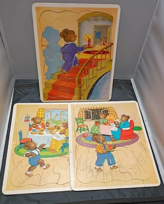 Three Platt & Munk 1950's Little Brown Bear quebra-cabeças em bandejas de papelão 10,5x 8,5 - Imagem 1 de 4