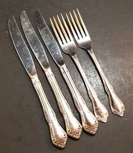 Rogers Mansfield Deluxe ONeida  2 dinner forks & 3 knives. wm - Picture 1 of 2