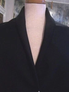 2.5yd X 58" CLASSIC BLACK WASHABLE WOOL BLEND GABARDINE SUIT FABRIC MADE IN USA - Picture 1 of 1