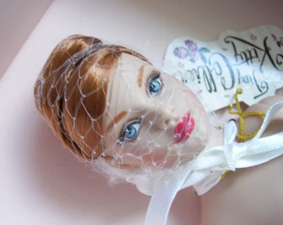 Tonner 10" Tiny Kitty Collier - 2005 Dama de Honor - Muñeca desnuda / Cuerpo BW Foto 1 de 4