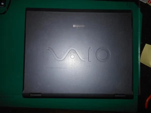 Deckel mit Display Sony Vaio PCG-8A2M grau als Ersatzteil - Bild 1 von 3