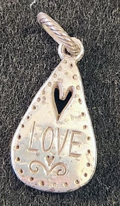 Brighton LOVE Hänger doppelseitiger Charm versilbert Träne Herzausschnitt - Bild 1 von 2