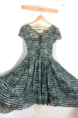 Vestido MARNI Algodón Verde Algodón Cuello en V Geométrico Claro Manga Corta Pequeño 38 4 6 Foto 1 de 4