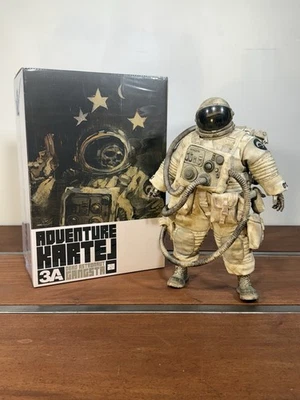 ThreeA Dead Astronaut Gangsta AK 1/6 3A Ashley Wood - Image 1 of 4