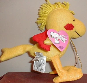 Snoopy Peanuts Woodstock Valentines Plush Kisses Wings Whitmans - Picture 1 of 1