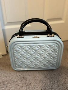Triforce Hardside Beauty Case w/ Removable Interior Panel Light Blue - Picture 1 of 5