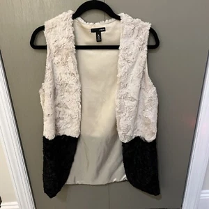 faux fur vest Aqua Two Tone Black Beige Open Front - Picture 1 of 4