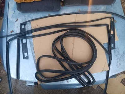 Juego de juntas de impermeabilización Honda CRX 90-91, las 6 piezas puertas izquierda y derecha Foto 1 de 4