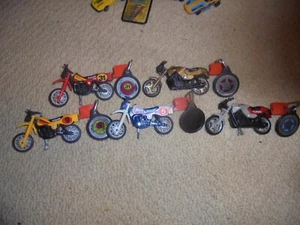 SET BESTEHEND AUS 5 MOTORRAD BIKE KIDCO BURNIN SCHLÜSSEL AUTOS ~ SUZUKI ~ SEHR SELTEN ~ SCHWER ZU FINDEN - Bild 1 von 8