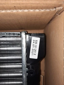 VW Corrado VR6 Kühler Wasserkühler Radiator - Picture 1 of 3