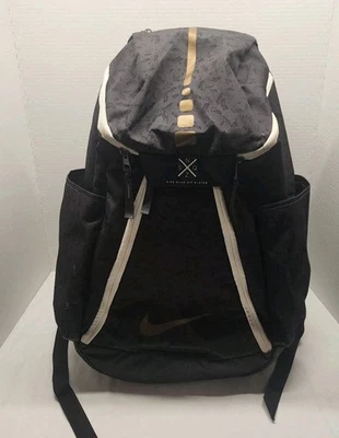 Mochila Nike Elite Sistema Cuádruple Cremallera Negra/Dorada Baloncesto, Gimnasio Deportes Foto 1 de 4