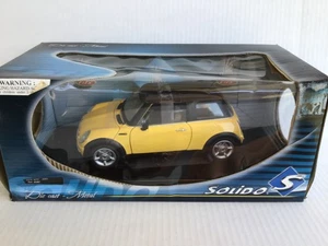 NEW MINI COOPER 2001 1:18 Die Cast Yellow Solido - Picture 1 of 5