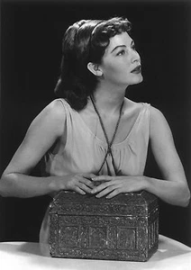 AVA GARDNER fotografía POR MAN RAY 1950 FOTO SURREALISTA 8x10 IMAGEN - Imagen 1 de 1