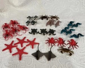 Terra Battat Sea Animal Creatures Figure Cake Toppers 32 Plastic Pieces Ocean  - Imagen 1 de 14