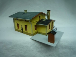 Modelleisenbahn Spur HO , Bahnwärterwohnhaus von Auhagen , 11 338 - Bild 1 von 6