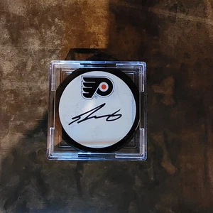 Travis Konecny Philadelphia Flyers Autographed Puck NHL - Picture 1 of 1