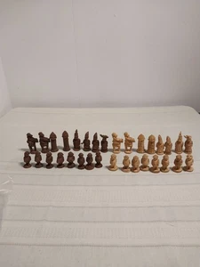 Schachspiel Vintage handgeschnitzte Holzfiguren komplett ungewöhnlich afrikanisch? - Bild 1 von 11