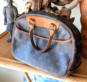 LOUIS VUITTON Trouville Monogram Canvas Handbag - Classic Style, See description - Picture 1 of 24