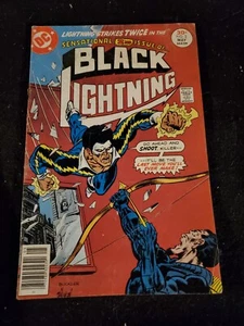 Cómic Black Lightning - #2 / 1977 DC Comics - Imagen 1 de 2