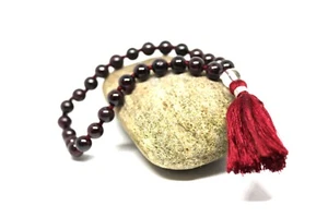 GARNET JAPA MALA BRACELET 27+1 ROSARY 8 MM ROUND STONE BEADS ENHANCES STRENGTH - Foto 1 di 5