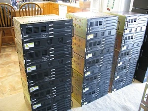 iDEN 800MHz QUAD BASE RADIO MODEL: T5939A - Picture 1 of 12