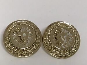 Vintage Gold Tone Lion Head Earrings Laser Cut Round Rope Border Shiny Clip