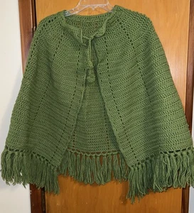 Vintage Häkel Fransen Cape Poncho Grün Damen Einheitsgröße Pullover Boho Oma - Bild 1 von 6