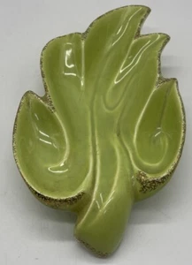 Vintage MCM Leaf Shaped Ashtray Calif USA Lime Green Gold Accent Retro - Picture 1 of 9