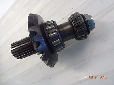 Kawasaki 1979 1980 KZ1000 E ST transmisión por eje KZ 1000 bisel transmisión media eje engranaje Foto 1 de 4