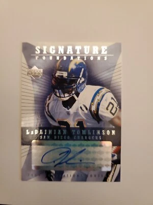 LaDainian Tomlinson 2004 UPPER DECK SIGNATURE FOUNDATIONS AUTOGRAPH #SF-LT Nrmt - Image 1 of 3
