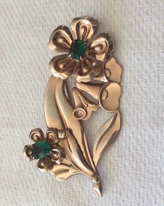 Beautiful! ART DECO Vintage Sterling Silver Goldtone Emerald Glass Stone Brooch - Picture 1 of 9