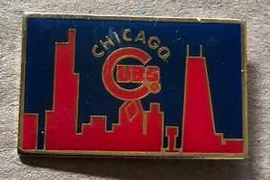 CHICAGO CUBS SKYLINE Lapel Pin - Picture 1 of 1