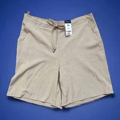 Ladies "Papaya",  Beige Shorts, UK 14 - Image 1 of 4