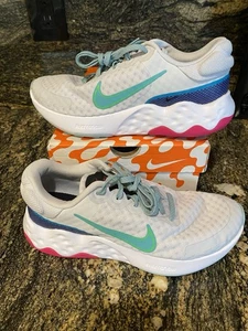 NUEVO Mujer Nike Renew Ride 3 Zapatos para Correr, Talla 9 - Imagen 1 de 5