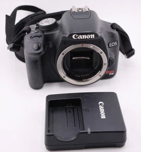 Shutter only 16K (16%)! Canon EOS Rebel T1i 15.1MP 500D Digital SLR Camera body - Picture 1 of 8