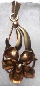 A-Z Floral Blume 1/20 12K Gold auf Silber Blume Anhänger Iris Lilly 1 1/2" lang - Bild 1 von 10